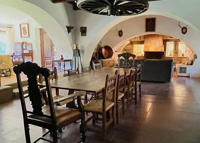 Casa Grande De La Caseria * Navaconcejo